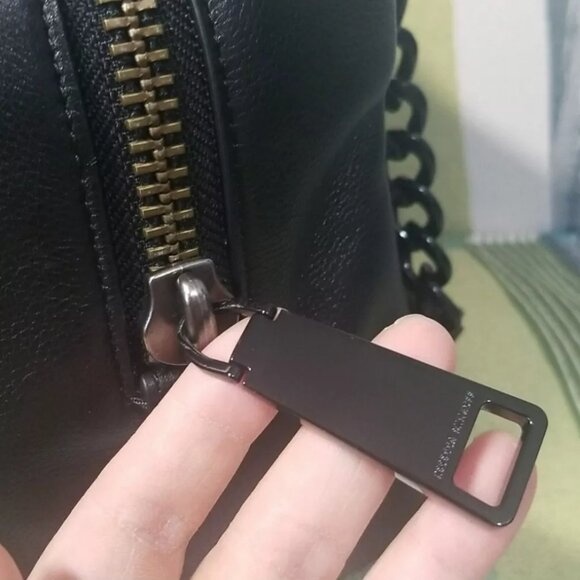 Rebecca Minkoff Edie Maxi Top Zip Shoulder Bag In Black Chevron Pattern Leather - Picture 11 of 11